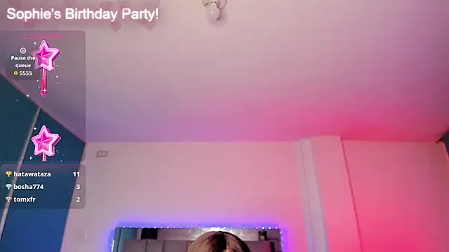 Sophie_whitexxx Show in webcam