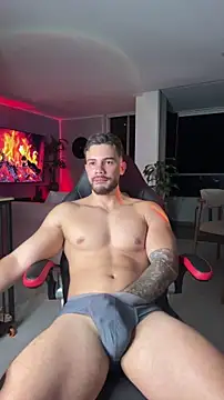 Valenthino_Salvatore Webcamshow