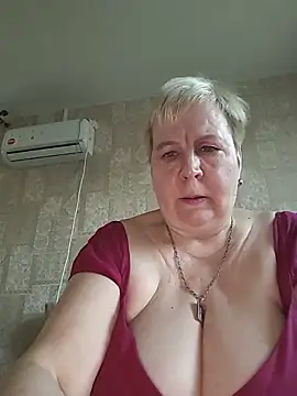 EffectFiona: διαδικτυακό σόου στην κάμερα