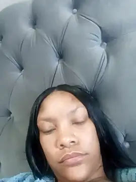 KikiBadgirl's Live XXX Chat