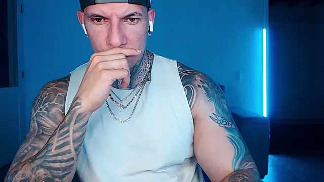 Show modela Shane_Clay na web-kameri