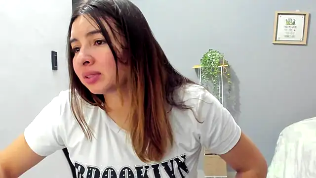 Chat +18 de __Emma__11__Lecat_ ao vivo