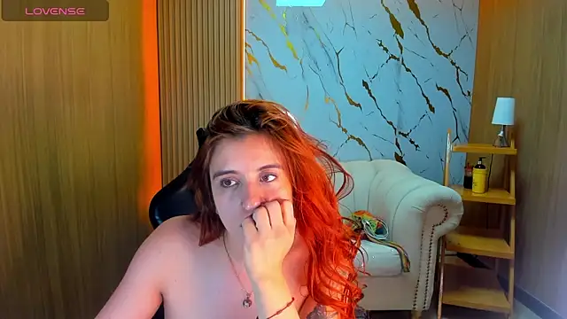 andrea_tasty_tf's Live XXX Chat
