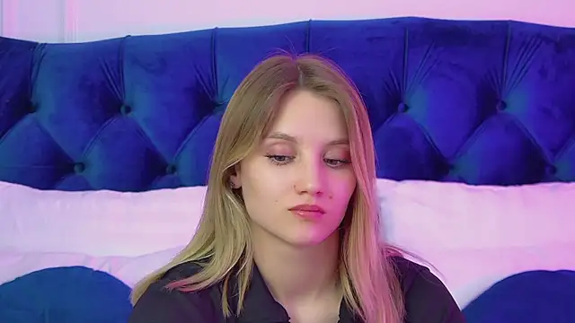 StacyEvances' Live XXX Chat