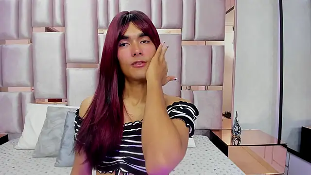 MiaBuny Show in webcam