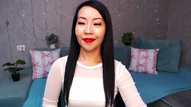 LiaPak's Webcam Show
