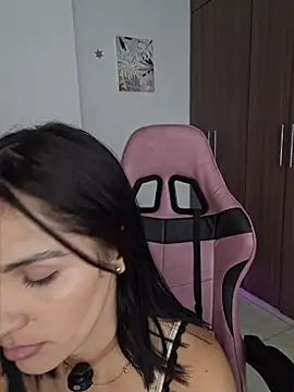 heyshaa Chat XXX in diretta