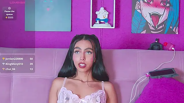 Mia_Gloww_n Webbikameraesitys