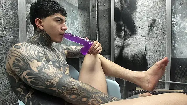 Gury_tattoo's Live XXX Chat