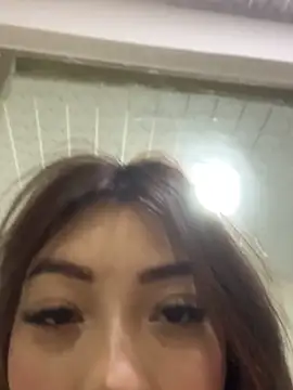 DAKOTA_SAKURA Adlı Modelin Canlı XXX Sohbeti