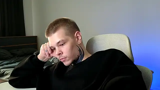 DENIS_HERE Adlı Modelin Web Kamerası Şovu