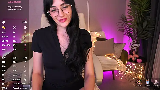 EviLune Adlı Modelin Canlı XXX Sohbeti