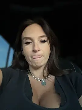 Kate-Paul Chat XXX live