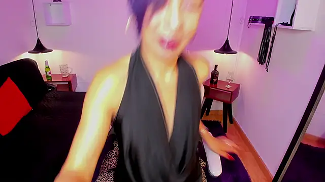 Trinityy__ 网络视讯表演