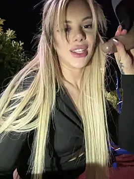 Czat XXX na żywo – AlyssaFoxx_