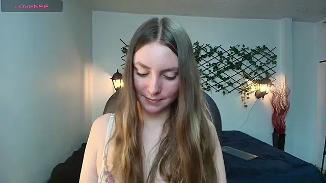 VelvetMoon_'s Live XXX Chat