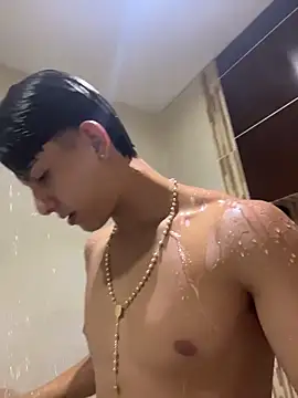 Lander_Cruz élő XXX-chatje