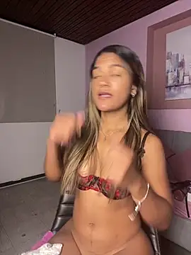 Chat +18 de AngelPinkk_ ao vivo