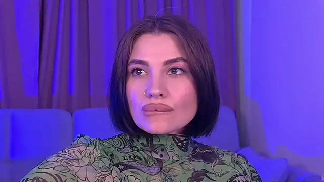 AdrianaToress Live XXX-chat