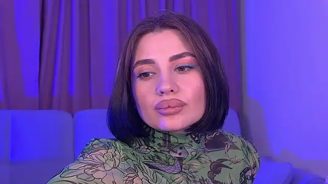 AdrianaToress 现场XXX聊天