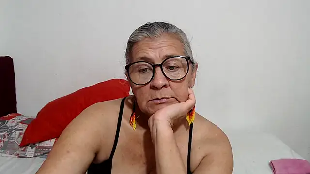 candy_mature_n Live XXX chat