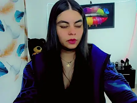 Maddi_ivanova2026: вебкам-шоу