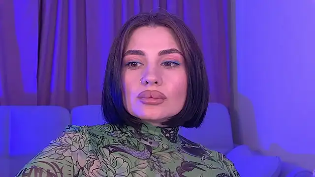AdrianaToress – Naživo XXX chat