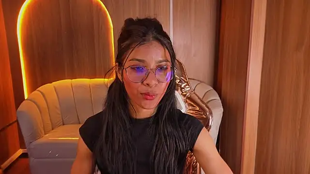Alina_b_ Chat XXX in diretta