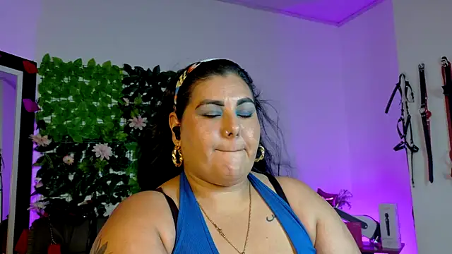 دردشة AndreaKinky الجنسية المباشرة