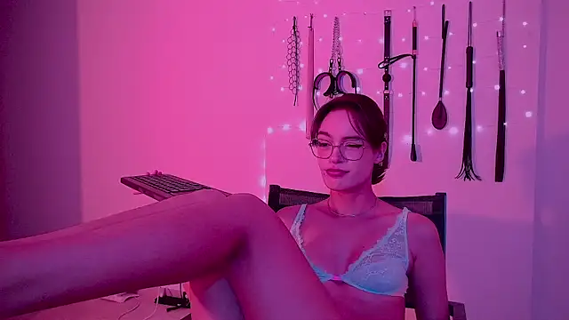 nina_kink webcam show