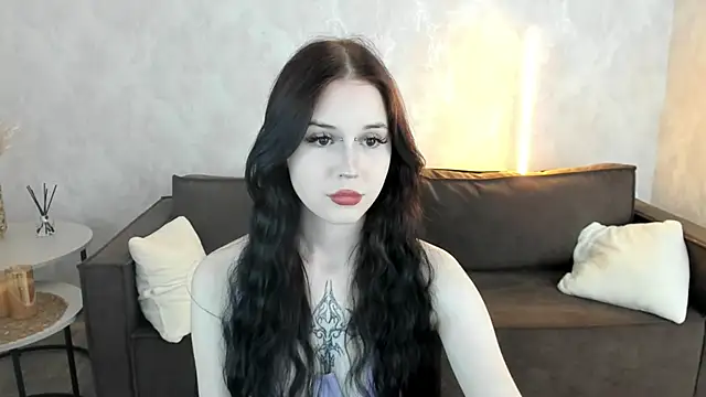 Chat +18 de VioletHarme ao vivo