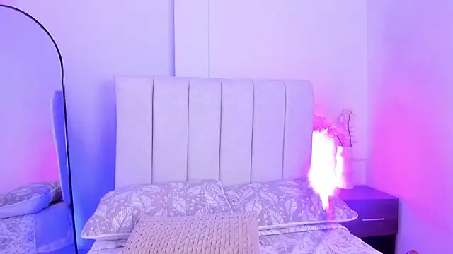 KaliBloom's Live XXX Chat