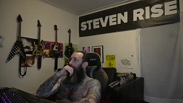 โชว์เว็บแคมของ StevenRiseNYC