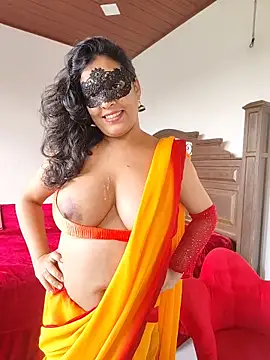 Ruvi_Queen Chat XXX in diretta