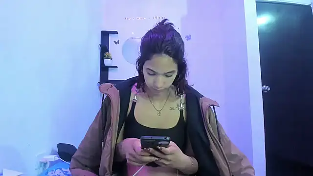 sapphire_brown20's Live XXX Chat