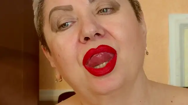 LadyPosh webcam show