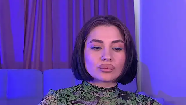 Živý XXX chat AdrianaToress