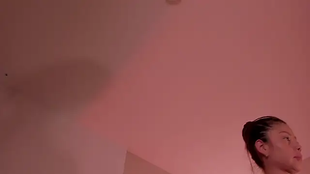 ErikaBenz_'s Live XXX Chat