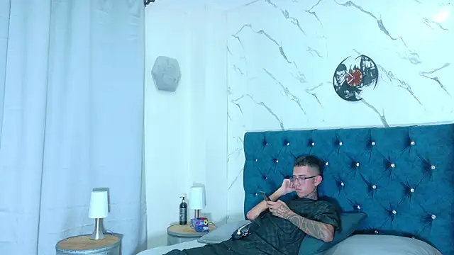 Chat XXX Live asher_lux
