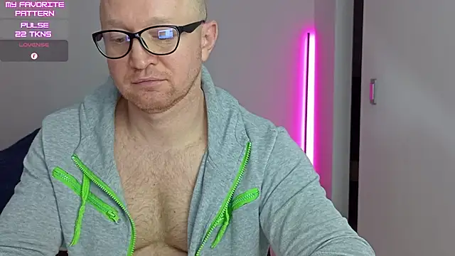 kevintyler69 live XXX chat