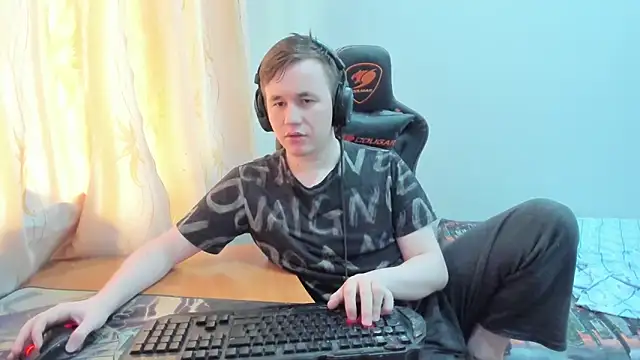 iliaskrislove's Live XXX Chat