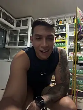 OliverWest04's Live XXX Chat