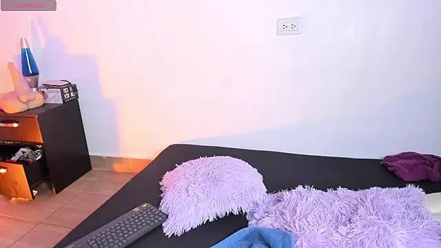 MiaVillalobos' Live XXX Chat