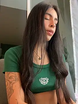 DaphneUwu's Webcam Show