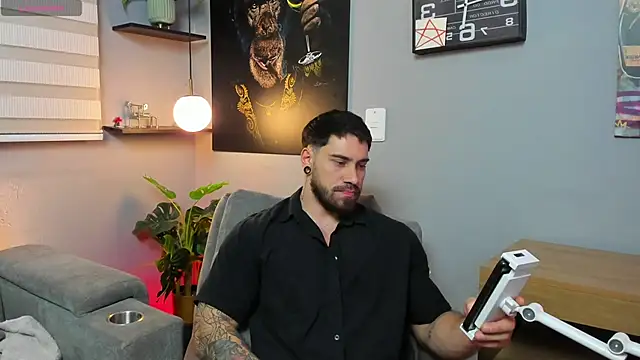 Giorgio-Leone's Live XXX Chat