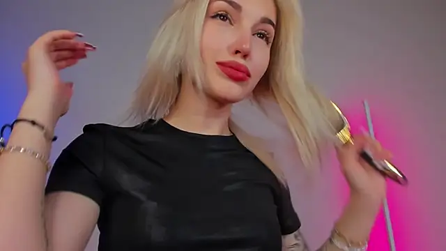 LisaFoxyMe 即時 XXX 聊天