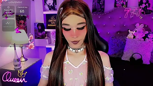Megaan_Dollln Webbikameraesitys