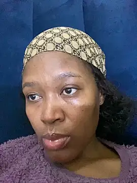 Sue_Knowledge – Naživo XXX chat