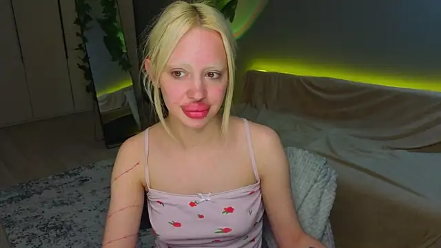 دردشة Luna_Beverly الجنسية المباشرة