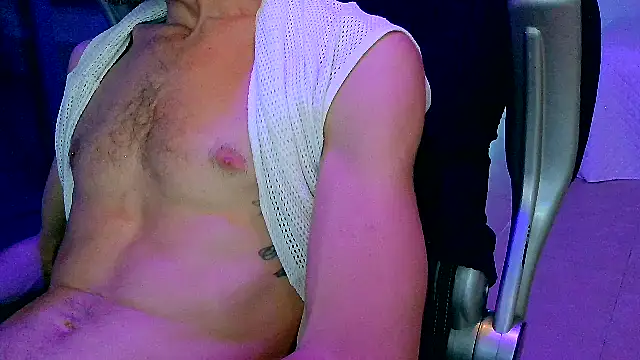 topdomcloud36 élő XXX-chatje